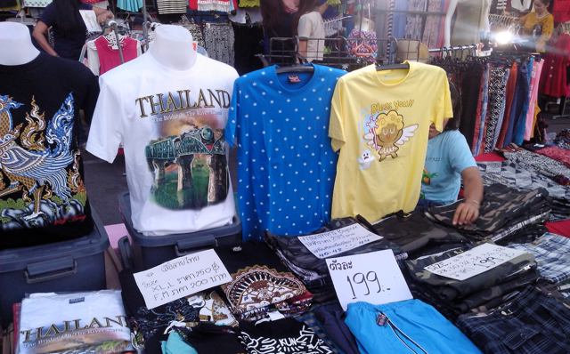 T-Shirts auf dem Krabi Night Market